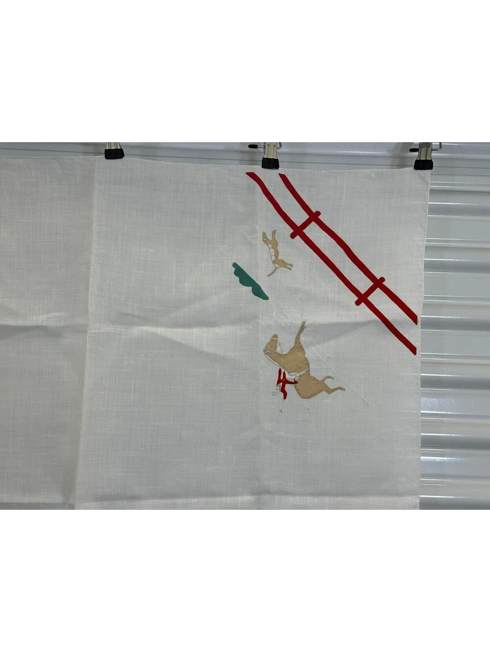 Vintage Embroidered Applique Field Hunting Squirrel Card Table Tablecloth Topper